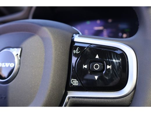 Volvo  XC60 T6 Plus Black Edition Recharge Plug-In Hybrid AWD | Harman Kardon | Head Up Display | BLIS | Trek... ActivLease financial lease