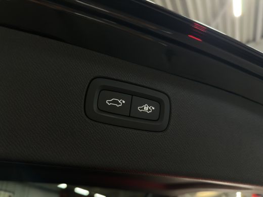 Volvo  XC90 2.0 T8 Plug-in hybrid AWD Ultra Dark Full option | Luchtvering | Bowers&Wilkins | Stoelmassage/ve... ActivLease financial lease