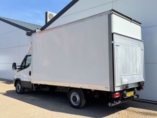 Iveco Daily 35C16 2.3 Automaat Bakwagen Laadklep Climate control Meubelbak Koffer