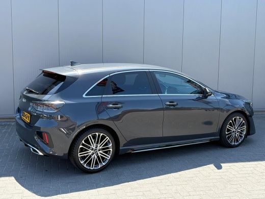 Kia Ceed 1.5 T-GDi 140PK Automaat GT-Line 12-2025!/Navigatie/Adapt.-cruise/Keyfree/Winter-pack ActivLease financial lease