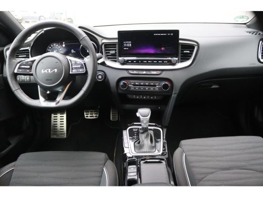 Kia Ceed 1.5 T-GDi 140PK Automaat GT-Line 12-2025!/Navigatie/Adapt.-cruise/Keyfree/Winter-pack ActivLease financial lease