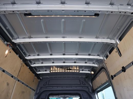 Mercedes-Benz Sprinter 317 1.9 CDI L2H2 RWD + 3500 KG TREKHAAK | NAVIGATIE | APPLE CARPLAY | CAMERA ActivLease financial lease