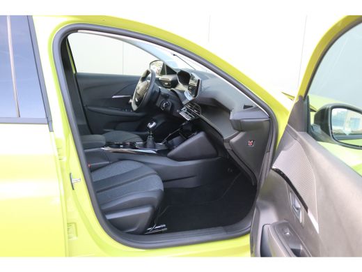 Peugeot 208 1.2 PureT. 100PK Allure Carplay-android/Parkeerhulp/Cruise-control ActivLease financial lease