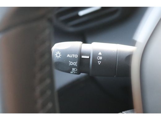 Peugeot 208 1.2 PureT. 100PK Allure Carplay-android/Parkeerhulp/Cruise-control ActivLease financial lease