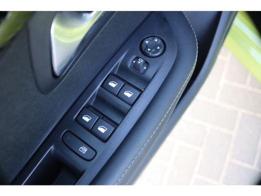 Peugeot 208 1.2 PureT. 100PK Allure Carplay-android/Parkeerhulp/Cruise-control ActivLease financial lease