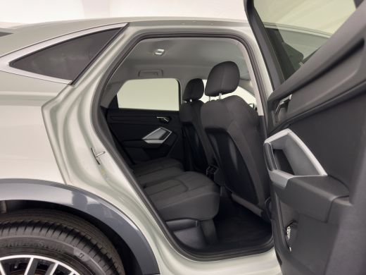 Audi Q3 45 TFSI e Advanced Edition (Plug-in) {SoH-90%} (INCL-BTW) Aut. *FULL-LED | HEATED-SPORTSEATS | DI... ActivLease financial lease