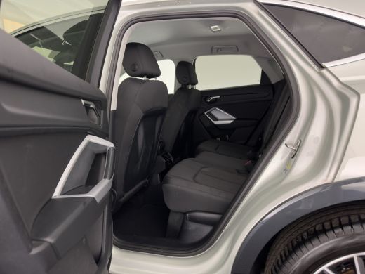 Audi Q3 45 TFSI e Advanced Edition (Plug-in) {SoH-90%} (INCL-BTW) Aut. *FULL-LED | HEATED-SPORTSEATS | DI... ActivLease financial lease