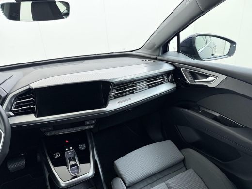 Audi Q4 Sportback e-tron 45 Edition 82 kWh S-LINE| 10.000KM! | STOELVERWARMING| ELEKTRISCHE ACHTERKLEP| ACHTERUITRIJCAMERA... ActivLease financial lease