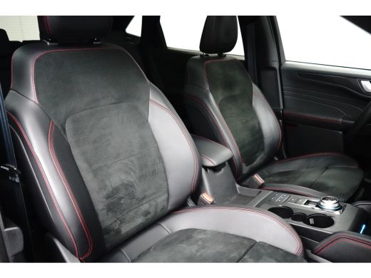 Ford Kuga Plug-In Hybrid ST-Line X | Black-Pack | Panoramadak | AGR-stoelen | Head-up | Adaptive cruise. | ... ActivLease financial lease