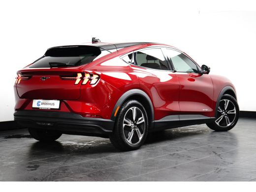 Ford Mustang Mach-E Mach-E 76 kWh | DEALER OH! | ADAPTIVE CRUISE | 360&deg; CAMERA | DODE HOEK | LED | ELEKTR STOEL | LED... ActivLease financial lease