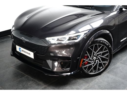 Ford Mustang Mach-E Mach-E GT AWD 487PK | DEALER OH! | PANO DAK | BREMBO REM | MATRIX LED | ADAPTIVE CRUISE | 360 CAM... ActivLease financial lease
