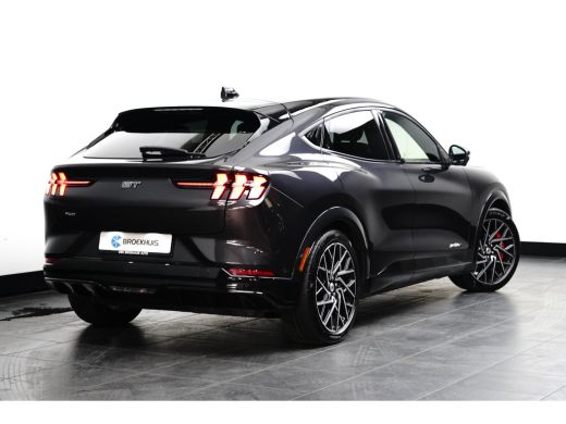 Ford Mustang Mach-E Mach-E GT AWD 487PK | DEALER OH! | PANO DAK | BREMBO REM | MATRIX LED | ADAPTIVE CRUISE | 360 CAM... ActivLease financial lease