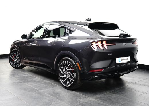 Ford Mustang Mach-E Mach-E GT AWD 487PK | DEALER OH! | PANO DAK | BREMBO REM | MATRIX LED | ADAPTIVE CRUISE | 360 CAM... ActivLease financial lease
