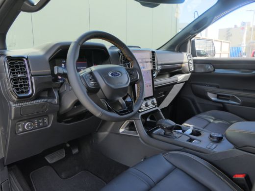 Ford Ranger 2.3 Wildtrak Double Cab PHEV | Custom RVS uitlaat | 20'' | Wielkastverbreders | Camera | Adaptive... ActivLease financial lease
