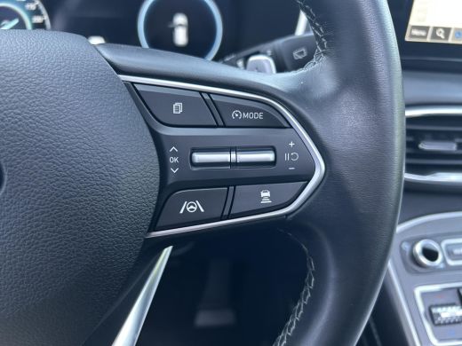 Hyundai Santa Fe 1.6 T-GDI HEV Comfort Smart Sky | Panoramadak| Trekhaak | Apple Carplay/Android Auto | Adaptief C... ActivLease financial lease