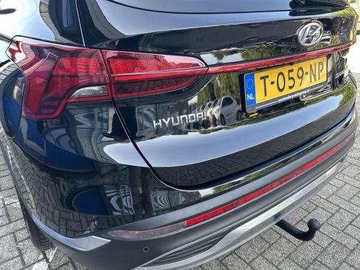 Hyundai Santa Fe 1.6 T-GDI HEV Comfort Smart Sky | Panoramadak| Trekhaak | Apple Carplay/Android Auto | Adaptief C... ActivLease financial lease