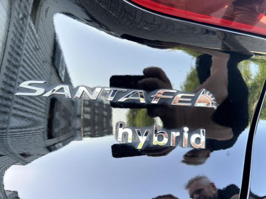 Hyundai Santa Fe 1.6 T-GDI HEV Comfort Smart Sky | Panoramadak| Trekhaak | Apple Carplay/Android Auto | Adaptief C... ActivLease financial lease