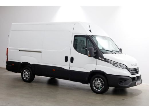 Iveco Daily 35S21 3.0 210pk L2H2 HiMatic Automaat LED/Airco/Trekhaak 3500kg NIEUW 11-2024 ActivLease financial lease