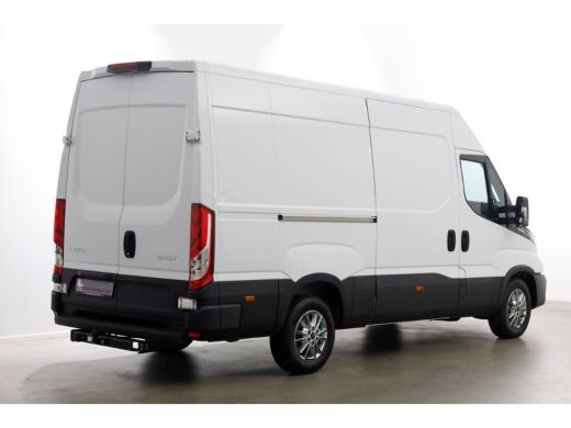 Iveco Daily 35S21 3.0 210pk L2H2 HiMatic Automaat LED/Airco/Trekhaak 3500kg NIEUW 11-2024 ActivLease financial lease
