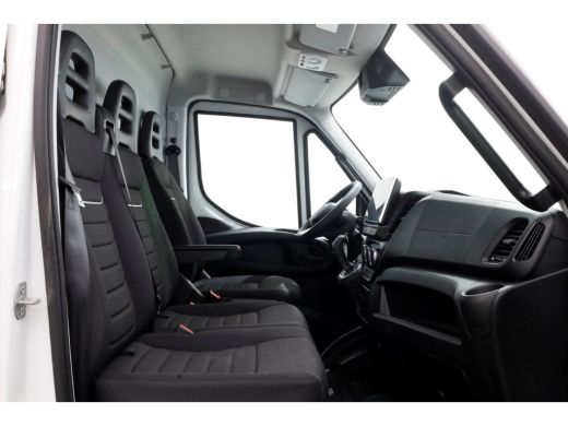 Iveco Daily 35S21 3.0 210pk L2H2 HiMatic Automaat LED/Airco/Trekhaak 3500kg NIEUW 11-2024 ActivLease financial lease
