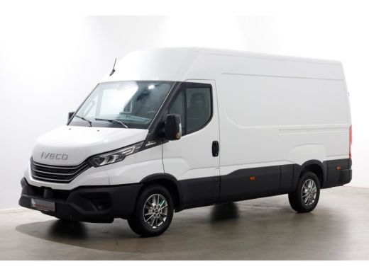 Iveco Daily 35S21 3.0 210pk L2H2 HiMatic Automaat LED/Airco/Trekhaak 3500kg NIEUW 11-2024 ActivLease financial lease