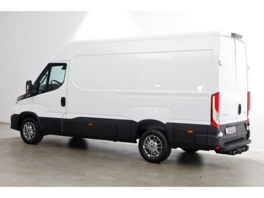 Iveco Daily 35S21 3.0 210pk L2H2 HiMatic Automaat LED/Airco/Trekhaak 3500kg NIEUW 11-2024 ActivLease financial lease