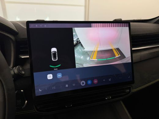 Lynk & Co 01 Core | Stoelverwarming |Parkeercamera | Apple Carplay/Android Auto| ActivLease financial lease