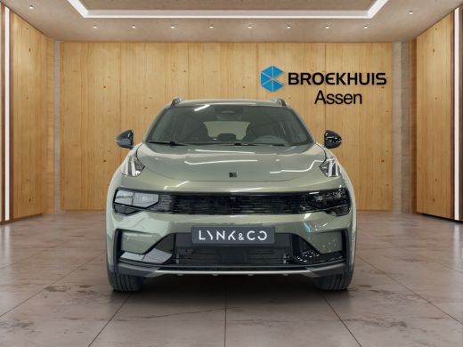 Lynk & Co 01 Core | Stoelverwarming | Parkeercamera | Apple Carplay/Android Auto | ActivLease financial lease