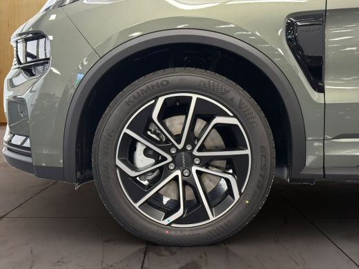 Lynk & Co 01 Core | Stoelverwarming | Parkeercamera | Apple Carplay/Android Auto | ActivLease financial lease