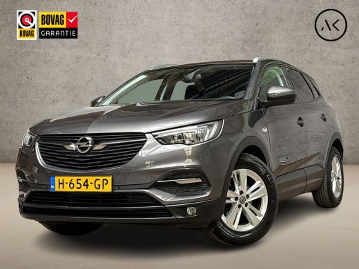 Opel Grandland X 1.2 Turbo Sport Automaat (APPLE CARPLAY, GROOT NAVI, CLIMATE, STUUR/STOELVERWARMING, SPORTSTOELEN...
