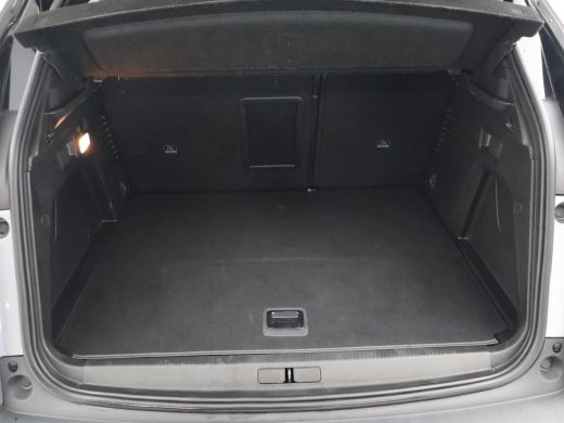 Peugeot 3008 1.6 HYbrid4 300 PK GT + PANORAMA | FOCAL AUDIO | 19 INCH | CAMERA | STOELVERW. ActivLease financial lease
