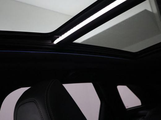 Peugeot 3008 1.6 HYbrid4 300 PK GT + PANORAMA | FOCAL AUDIO | 19 INCH | CAMERA | STOELVERW. ActivLease financial lease