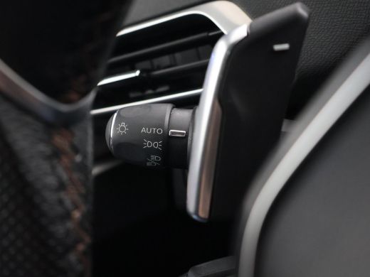 Peugeot 3008 1.6 HYbrid4 300 PK GT + PANORAMA | FOCAL AUDIO | 19 INCH | CAMERA | STOELVERW. ActivLease financial lease