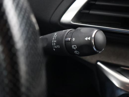 Peugeot 3008 1.6 HYbrid4 300 PK GT + PANORAMA | FOCAL AUDIO | 19 INCH | CAMERA | STOELVERW. ActivLease financial lease