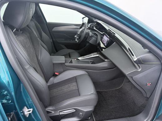 Peugeot 308 | Demo Deal | 1.6 Plug-in Hybrid 195 GT | Audio installatie | Dodehoek detectie | Matrix LED kopl... ActivLease financial lease