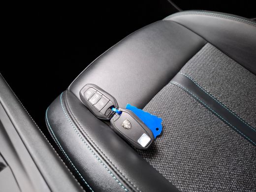 Peugeot 308 SW 1.6 HYbrid 180 Allure Pack Business | Achterbank in 3 delen neerklapbaar met skiluik | Achterb... ActivLease financial lease