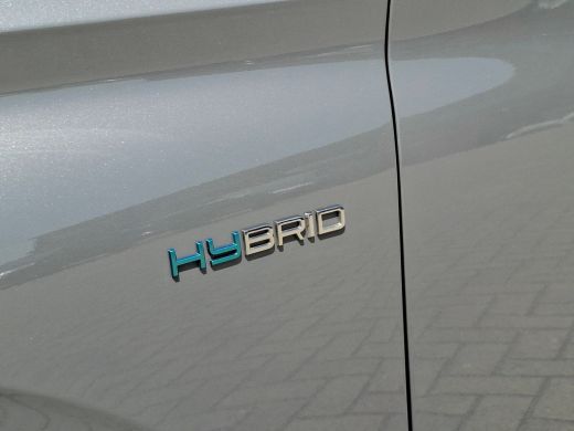 Peugeot 308 SW 1.6 HYbrid 180 Allure Pack Business | Achterbank in 3 delen neerklapbaar met skiluik | Achterb... ActivLease financial lease