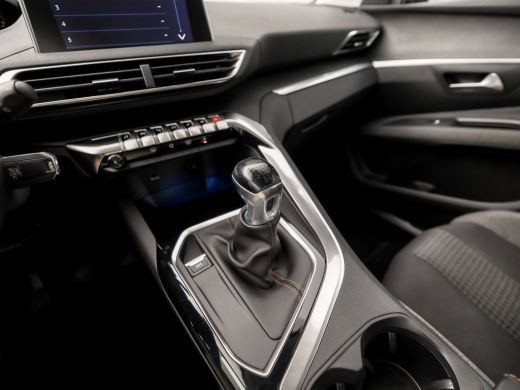 Peugeot 5008 1.2 PureTech Sport 7 Persoons (APPLE CARPLAY, GROOT NAVI, 360 CAMERA, GETINT GLAS, SPORTSTOELEN, ... ActivLease financial lease