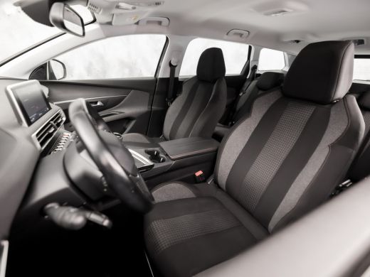 Peugeot 5008 1.2 PureTech Sport 7 Persoons (APPLE CARPLAY, GROOT NAVI, 360 CAMERA, GETINT GLAS, SPORTSTOELEN, ... ActivLease financial lease