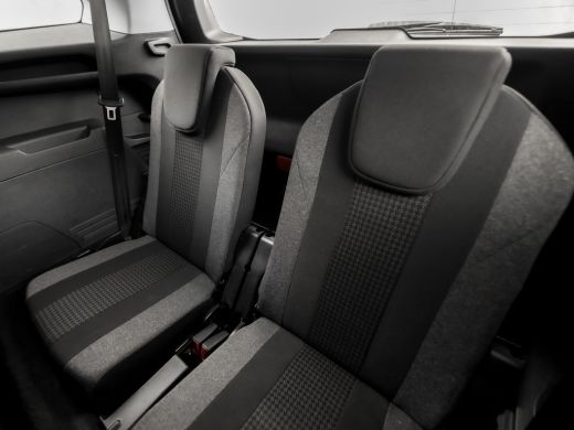 Peugeot 5008 1.2 PureTech Sport 7 Persoons (APPLE CARPLAY, GROOT NAVI, 360 CAMERA, GETINT GLAS, SPORTSTOELEN, ... ActivLease financial lease