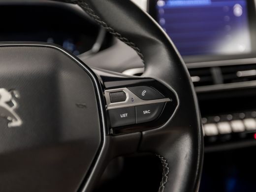 Peugeot 5008 1.2 PureTech Sport 7 Persoons (APPLE CARPLAY, GROOT NAVI, 360 CAMERA, GETINT GLAS, SPORTSTOELEN, ... ActivLease financial lease