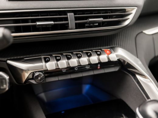 Peugeot 5008 1.2 PureTech Sport 7 Persoons (APPLE CARPLAY, GROOT NAVI, 360 CAMERA, GETINT GLAS, SPORTSTOELEN, ... ActivLease financial lease