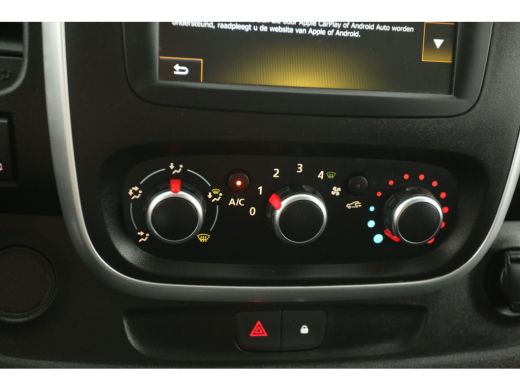 Renault Trafic 2.0 dCi 145PK L2H1 | Automaat | Airco | Cruise | Camera | 3 Zits | 2xSchuifdeur | Navi | Trekhaak ActivLease financial lease