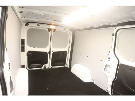 Renault Trafic 2.0 dCi 145PK L2H1 | Automaat | Airco | Cruise | Camera | 3 Zits | 2xSchuifdeur | Navi | Trekhaak ActivLease financial lease