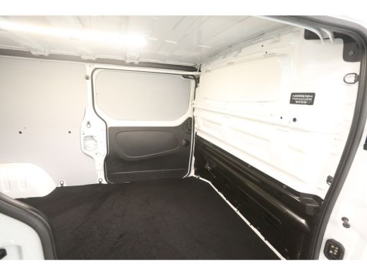 Renault Trafic 2.0 dCi 145PK L2H1 | Automaat | Airco | Cruise | Camera | 3 Zits | 2xSchuifdeur | Navi | Trekhaak ActivLease financial lease