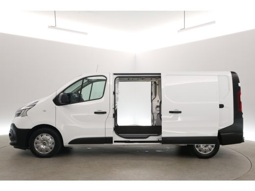 Renault Trafic 2.0 dCi 145PK L2H1 | Automaat | Airco | Cruise | Camera | 3 Zits | 2xSchuifdeur | Navi | Trekhaak ActivLease financial lease
