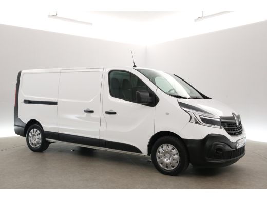 Renault Trafic 2.0 dCi 145PK L2H1 | Automaat | Airco | Cruise | Camera | 3 Zits | 2xSchuifdeur | Navi | Trekhaak ActivLease financial lease