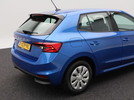Skoda Fabia 1.0 MPi Ambition | Cruise Control | Airco | CarPlay | Parkeersensoren | 64.451 Km !! ActivLease financial lease