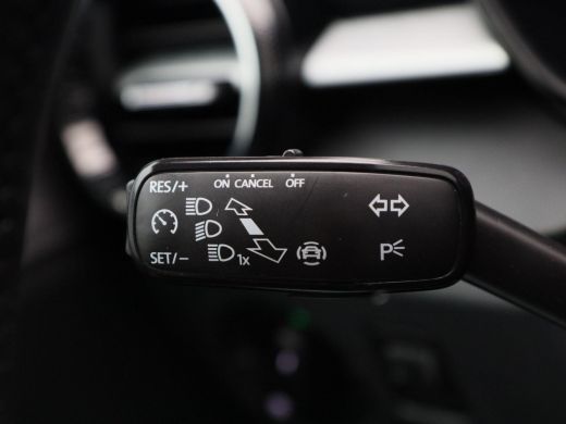 Skoda Fabia 1.0 MPi Ambition | Cruise Control | Airco | CarPlay | Parkeersensoren | 64.451 Km !! ActivLease financial lease