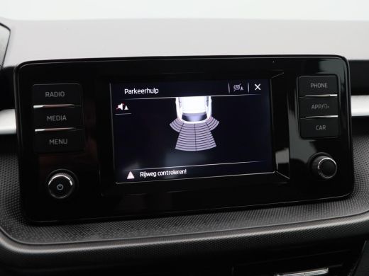 Skoda Fabia 1.0 MPi Ambition | Cruise Control | Airco | CarPlay | Parkeersensoren | 64.451 Km !! ActivLease financial lease